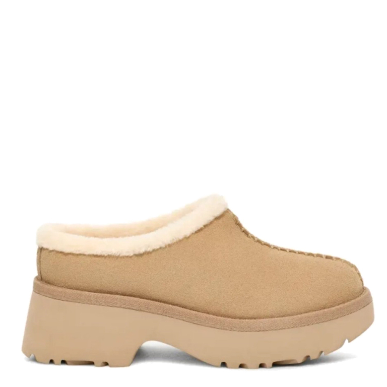 UGG New Heights Cozy Clog Sand